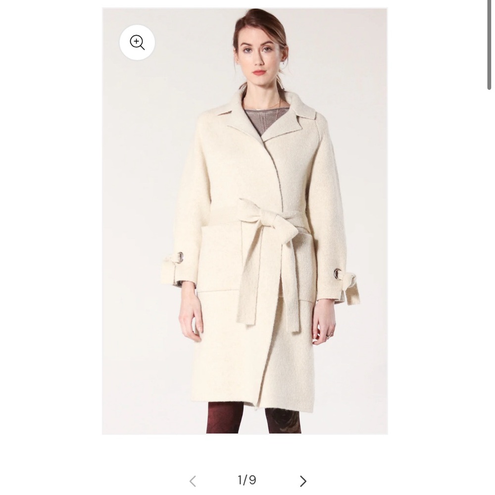 NWOT - Piccadilly Bow-Tie Coat